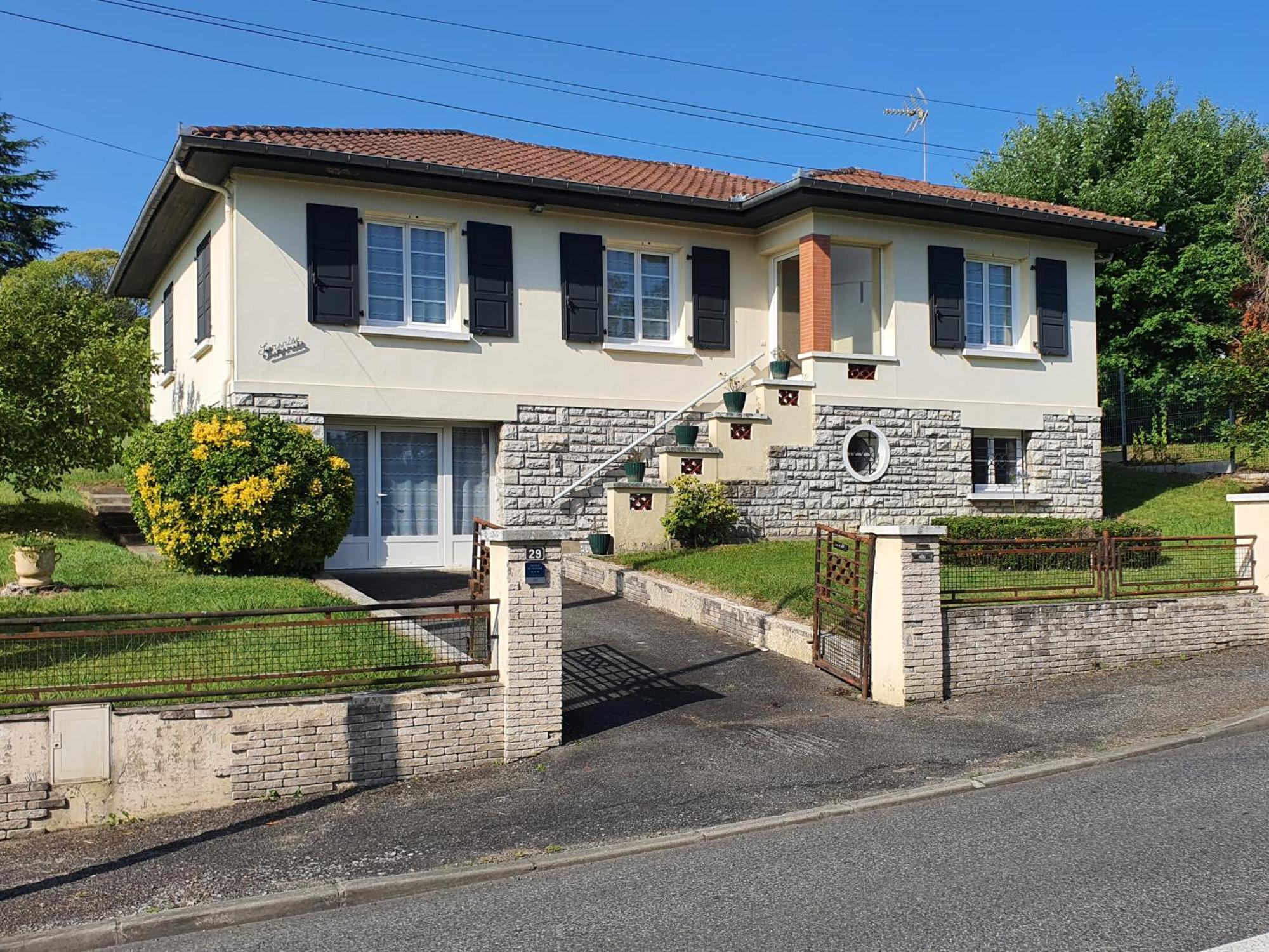 Appartements - Chez Alice Salies-de-Béarn Exterior foto